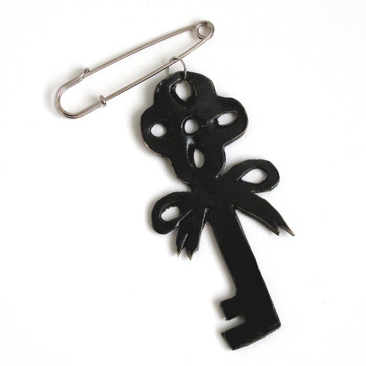 001 Key